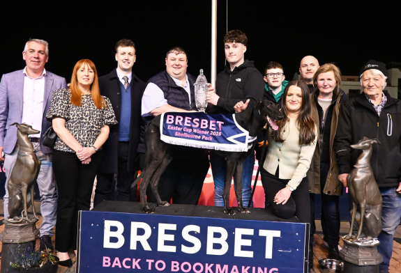 Carl Perry Head of Trading Bresbet Present Trophy to Ciaran OSullivan Hopes Teddy won 2025 Bresbet Easter Cup Final Anthony Conor OSullivan Ann Shannon GRI Dylan Brennan Racing Manager SPK Gary Purvis Carl Perry Head of Trading Bresbet Present Trophy to Ciaran OSullivan Hopes Teddy won 2025 Bresbet Easter Cup Final Anthony Conor OSullivan Ann Shannon GRI Dylan Brennan Racing Manager SPK Gary Purvis