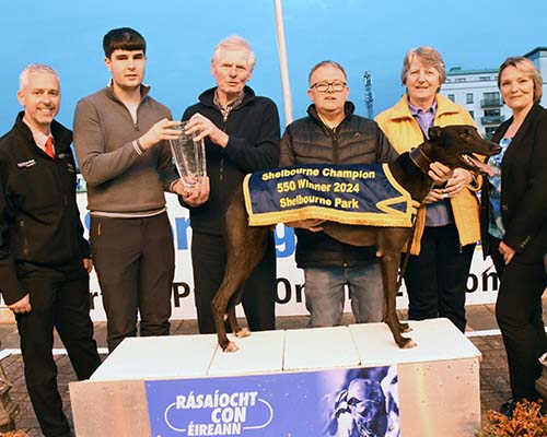 Conor Matthews Racing Support Officer Shelbourne Park Presents the trophy To Timmy Carmody after " Carmac King " won The Shelbourne Champion 550 Final , also inc are Phil Carmody ,Owen Mc Kenna (Trainer) Linda Lenihan Tote Controller and Dean Barantez-Cross tote&nbsp;